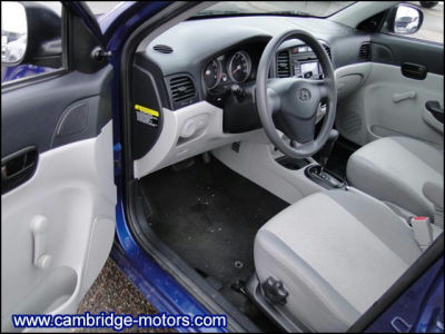 2011 Hyundai Accent  GLS