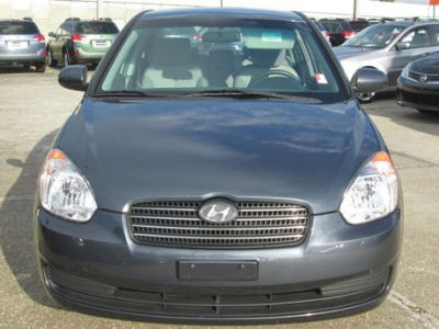 2011 Hyundai Accent  GLS