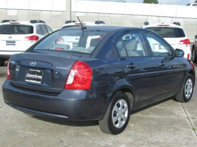 2011 Hyundai Accent  GLS