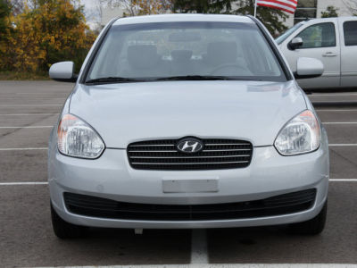 2011 Hyundai Accent  GLS