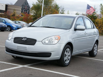 2011 Hyundai Accent  GLS