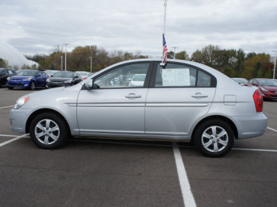 2011 Hyundai Accent  GLS