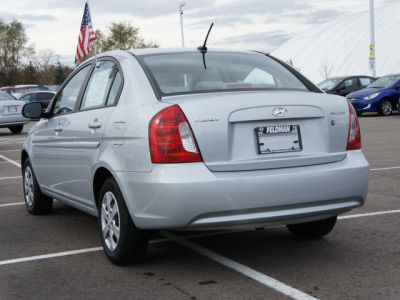2011 Hyundai Accent  GLS