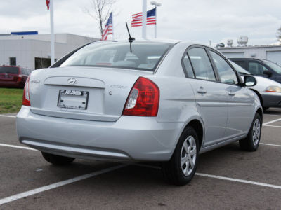 2011 Hyundai Accent  GLS