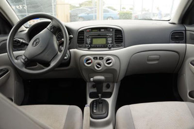 2010 Hyundai Accent  GLS