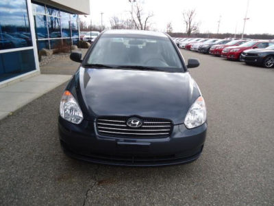 2011 Hyundai Accent  GLS