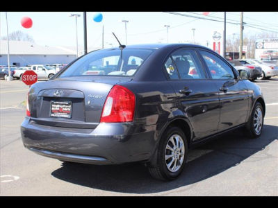 2010 Hyundai Accent  GLS