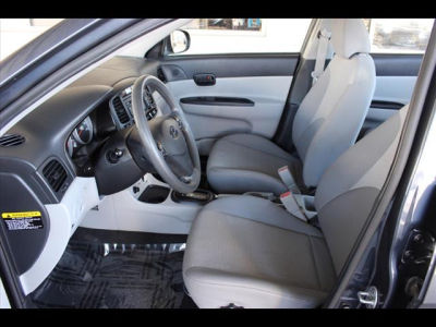 2010 Hyundai Accent  GLS