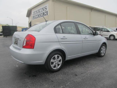 2010 Hyundai Accent  GLS