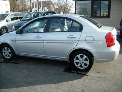 2009 Hyundai Accent  GLS