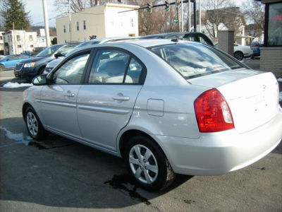 2009 Hyundai Accent  GLS