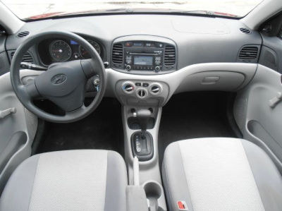 2010 Hyundai Accent GLS