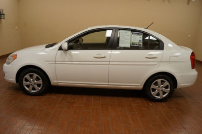 2011 Hyundai Accent  GLS