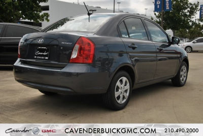 2010 Hyundai Accent  GLS