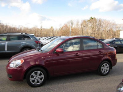 2010 Hyundai Accent  GLS