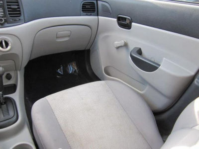 2010 Hyundai Accent  GLS