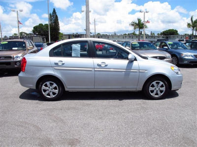 2008 Hyundai Accent  GLS