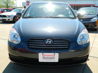 2011 Hyundai Accent  GLS