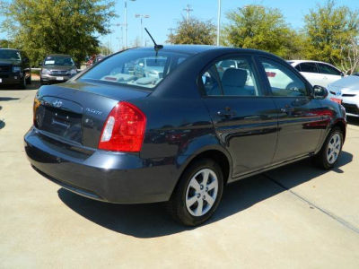 2011 Hyundai Accent  GLS