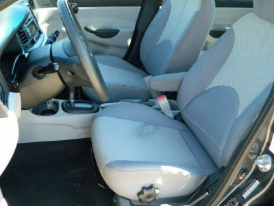 2011 Hyundai Accent  GLS