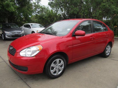2011 Hyundai Accent  GLS