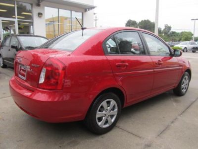 2011 Hyundai Accent  GLS
