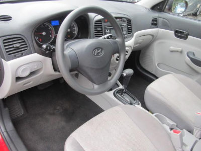 2011 Hyundai Accent  GLS