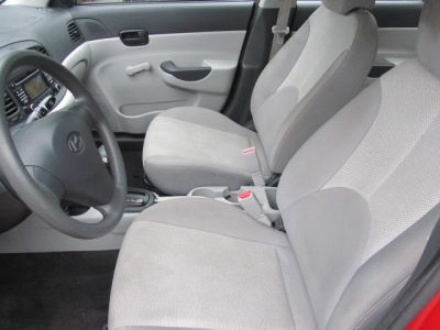 2011 Hyundai Accent  GLS