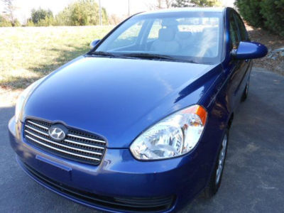 2009 Hyundai Accent  GLS