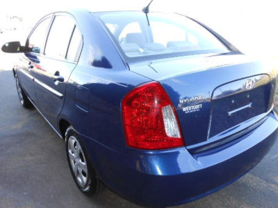 2009 Hyundai Accent  GLS