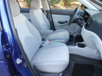2009 Hyundai Accent  GLS