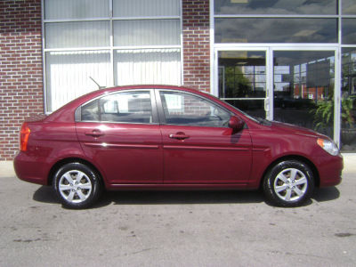 2009 Hyundai Accent  GLS