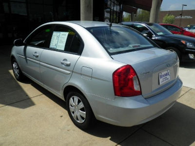 2011 Hyundai Accent GLS