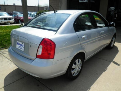 2011 Hyundai Accent GLS