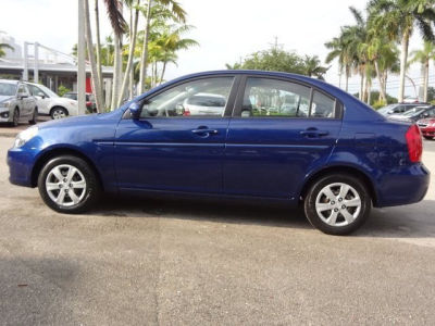 2010 Hyundai Accent  GLS