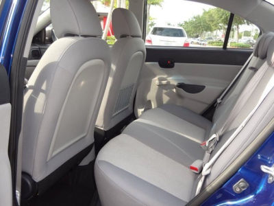 2010 Hyundai Accent  GLS