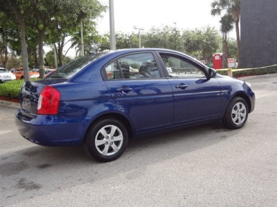2010 Hyundai Accent  GLS