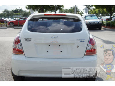 2010 Hyundai Accent  Blue