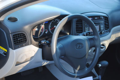 2011 Hyundai Accent GLS