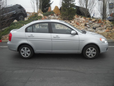 2010 Hyundai Accent  GLS