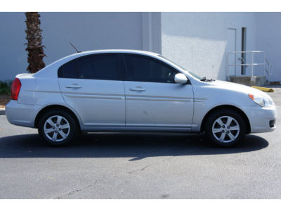 2009 Hyundai Accent  GLS