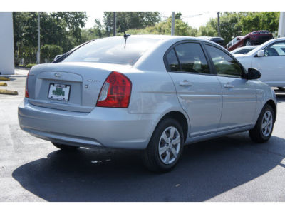 2009 Hyundai Accent  GLS