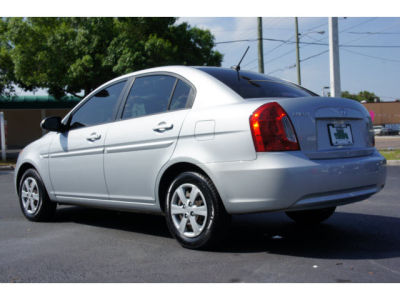 2009 Hyundai Accent  GLS