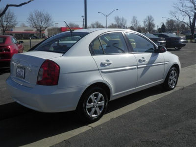 2009 Hyundai Accent  GLS