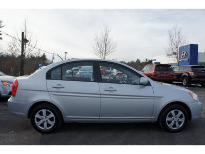 2010 Hyundai Accent  GLS