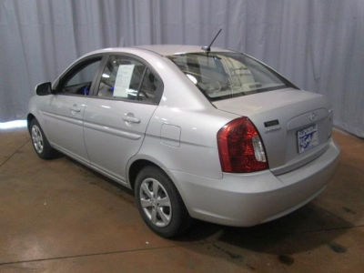 2010 Hyundai Accent  GLS