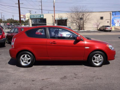 2011 Hyundai Accent  GL