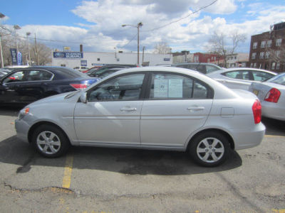 2011 Hyundai Accent GLS