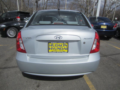 2011 Hyundai Accent GLS