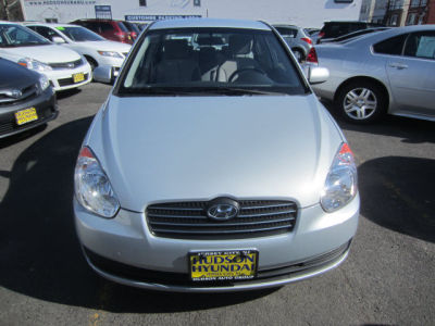 2011 Hyundai Accent  GLS
